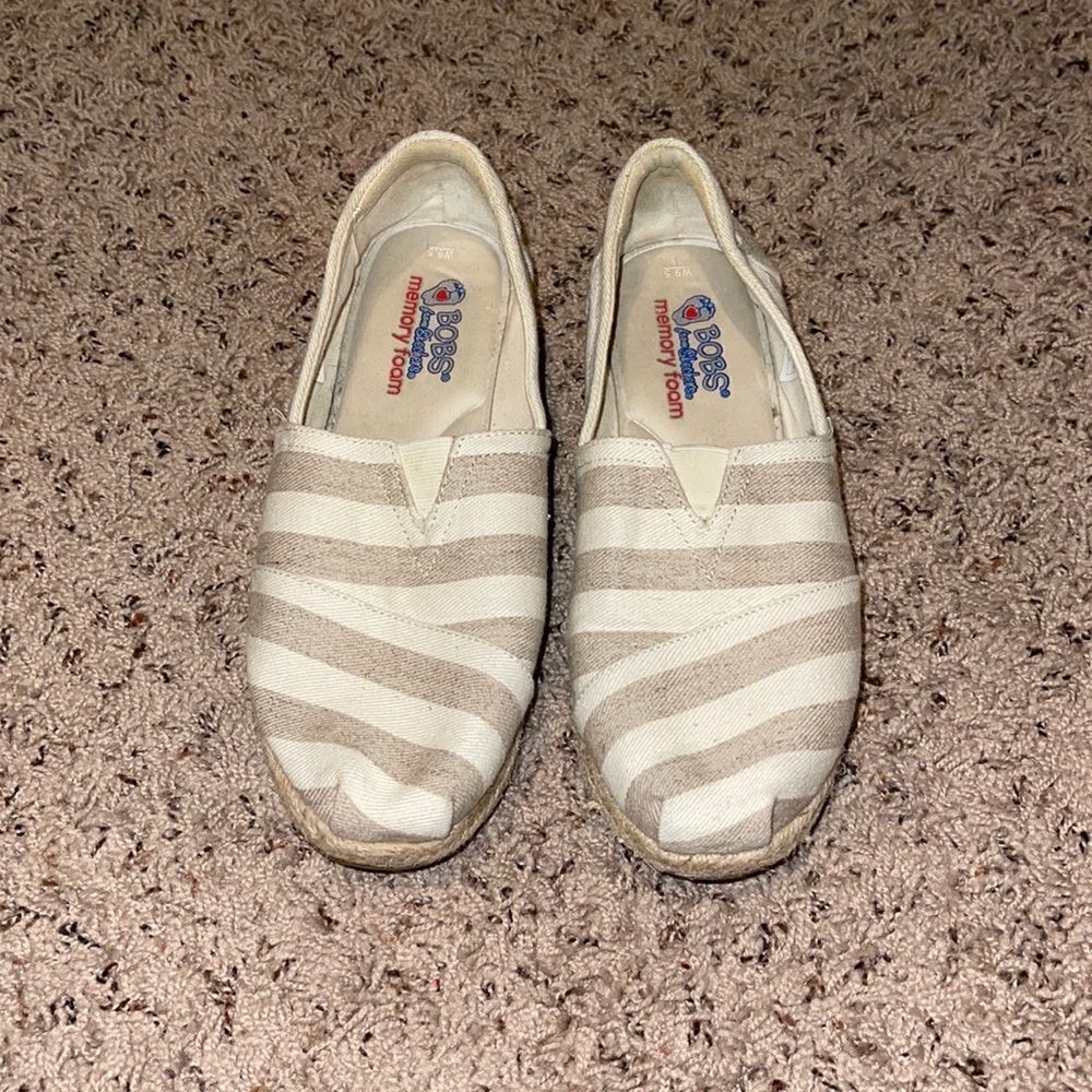 BOBS from Skechers Tan & Cream size 9.5